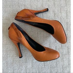 Rochas Textured Leather Round Toe Heels